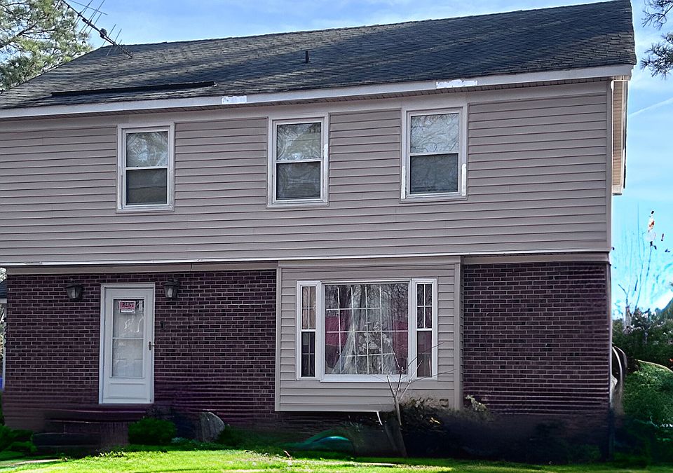 1st image of 204 Whittington Cir