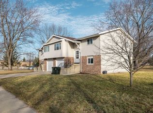 41 N Walker Way #1, Sun Prairie, WI 53590
