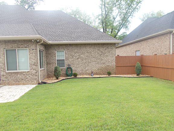 3rd image of 202 Madilyn Dr