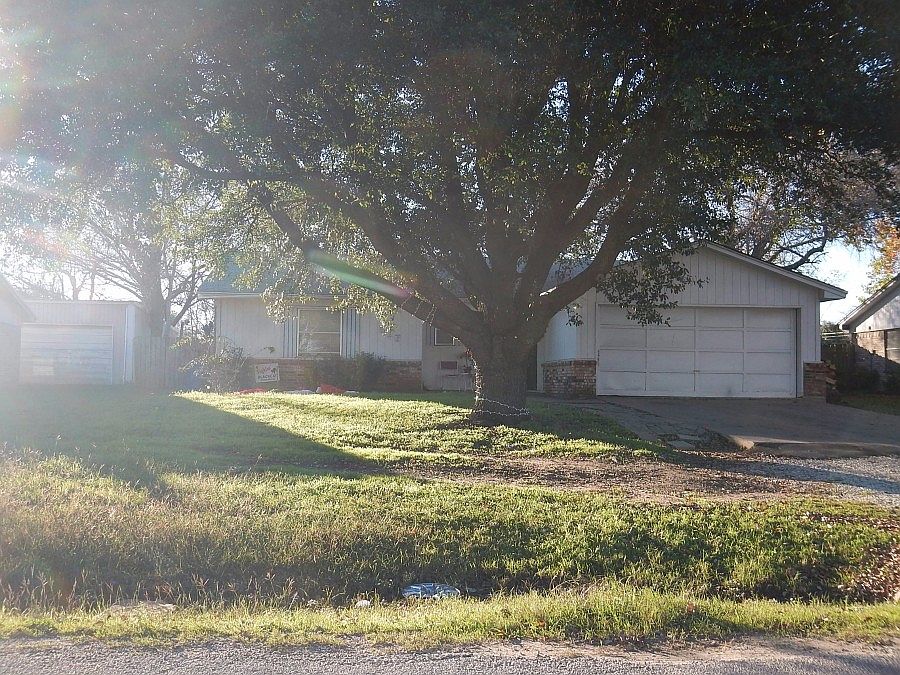 1st image of 517 N Bailey St