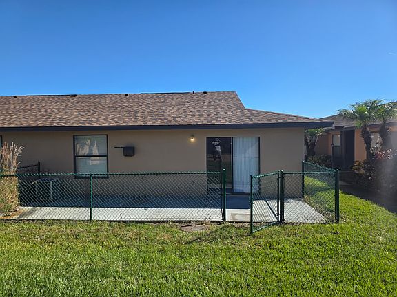 4th image of 2314 Trinidad Ct