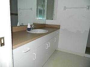 5th image of 3657 Oceanside St