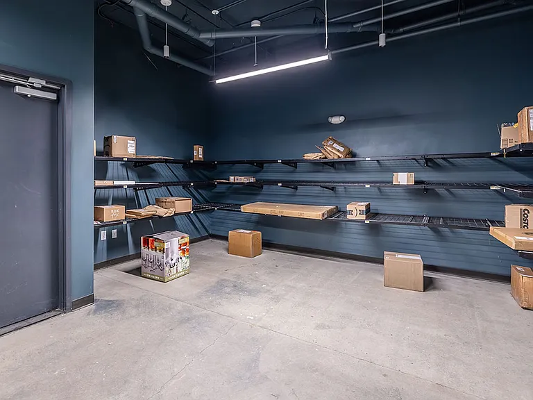 401 E State St — Photo 9