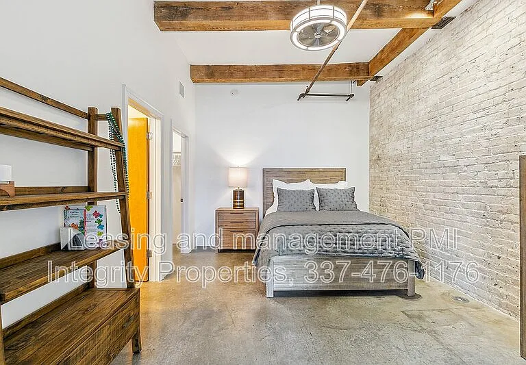825 Lafayette St #4 — Photo 18