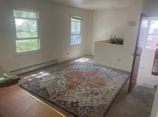 62 King St, Burlington, VT 05401