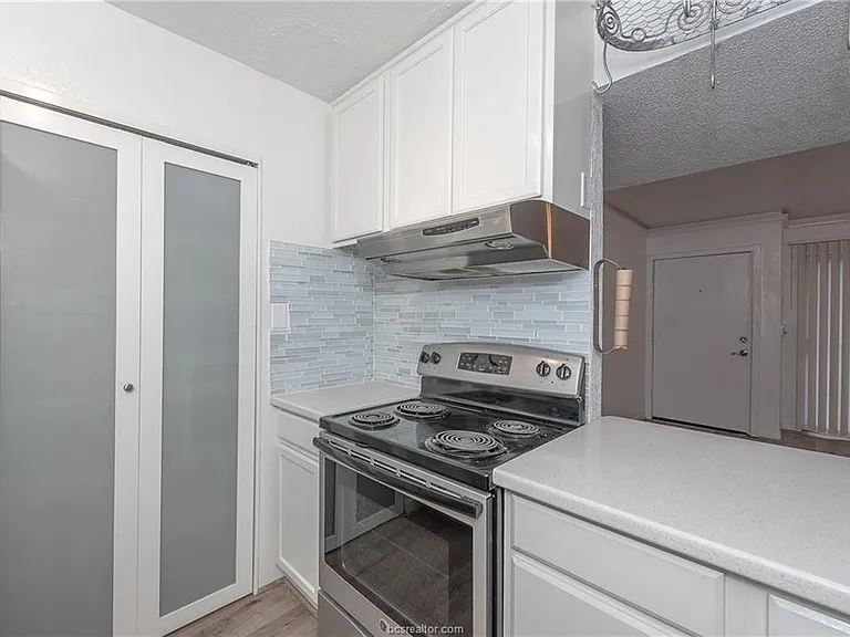 904 University Oaks Blvd #99 — Photo 3