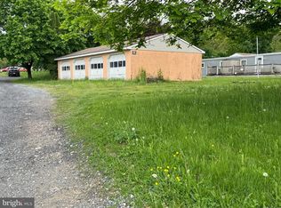 33 Mountain Spring Rd, Blandon, PA 19510