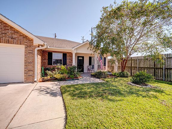 3rd image of 501 E Larkspur St #Fcba29f09