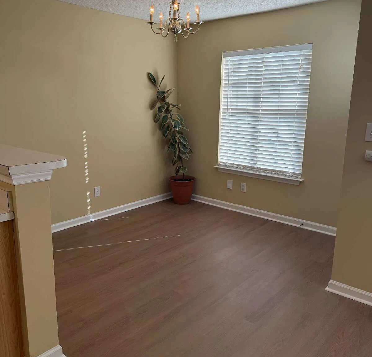 2 bed, 2.5 bath, 1415 sqft, $1,675 — Photo 4