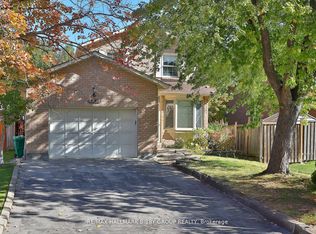 4209 Viburnum Ct, Mississauga, ON L5C3V5