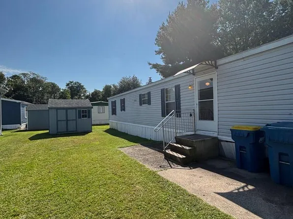 6319 Fuller Dr, Morrisville, PA 19067