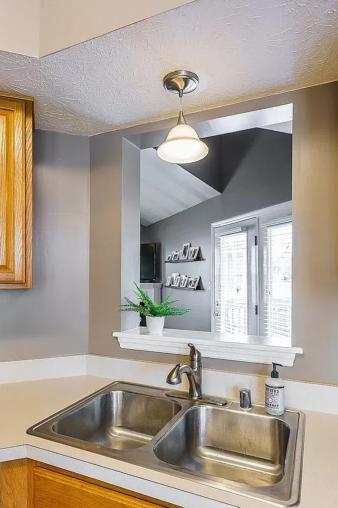 3 bed, 2.5 bath, 1450 sqft, $1,850 — Photo 4