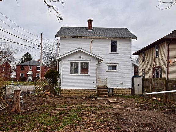 2nd image of 475 Oak St