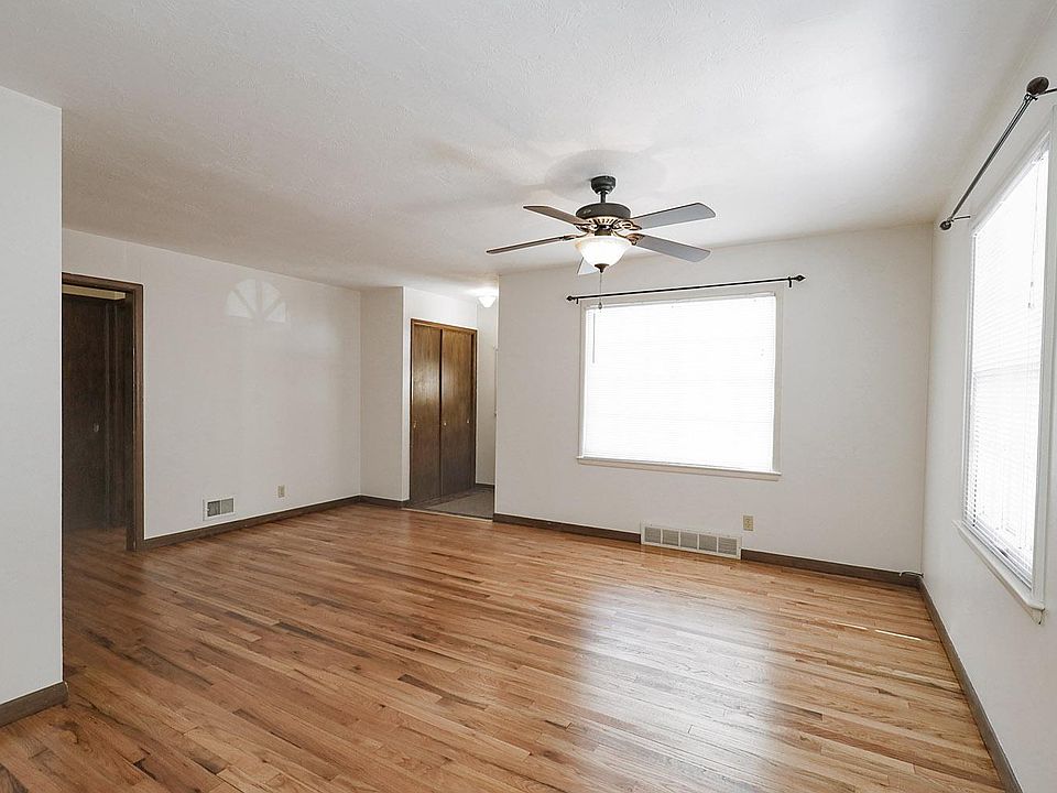 1st image of 3140 S 42nd St