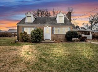 5141 Sunset Dr, Harrisburg, PA 17112