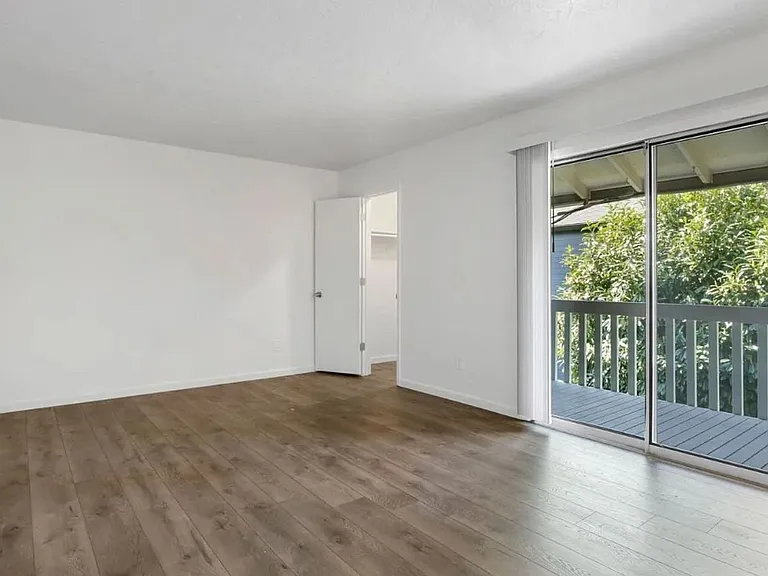 3435 SW 87th Ave — Photo 18
