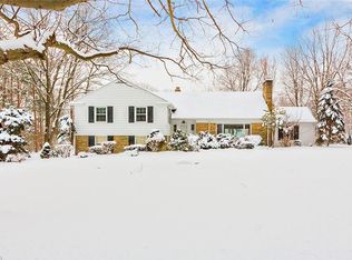 28626 Edgedale Rd, Pepper Pike, OH 44124