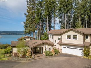 82118 Siltcoos Station Rd, Westlake, OR 97493