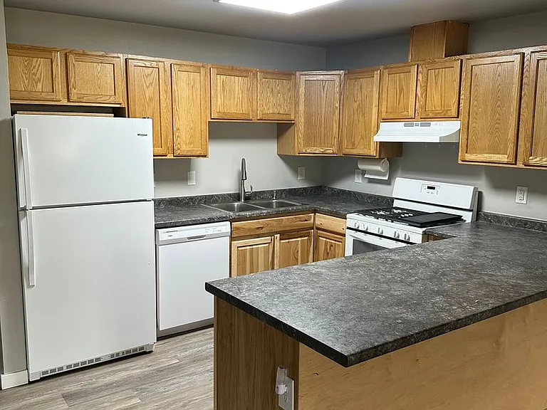 1970 N Creekwood Park Cir — Photo 3