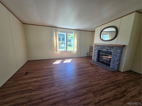5th image of 12507 Ridge Rd