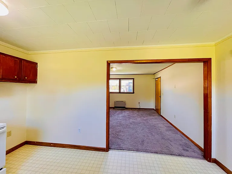 72 Heineberg Dr #100 — Photo 8