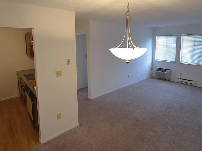 Cedar Brook — Photo 16
