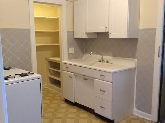 5th image of 2509 W Winnemac Ave #1