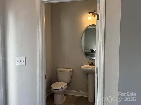 5th image of 125 High Rock Ct #7