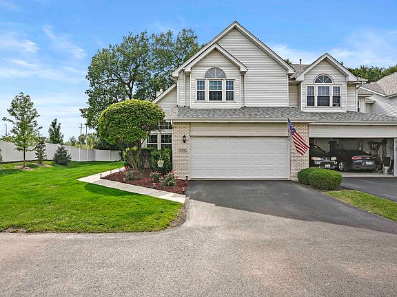 4th image of 15840 Centennial Dr