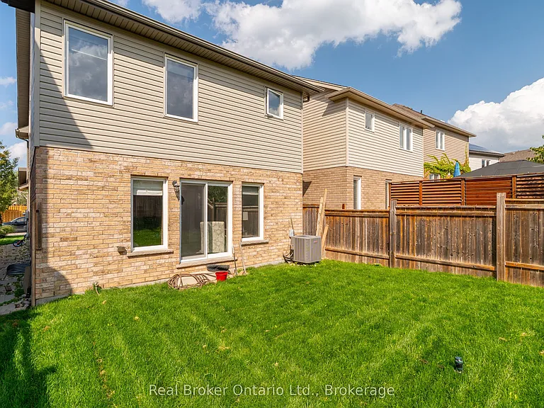 41 Samuel Dr — Photo 35