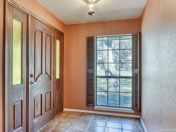4th image of 1802 SUMMERWOOD DR