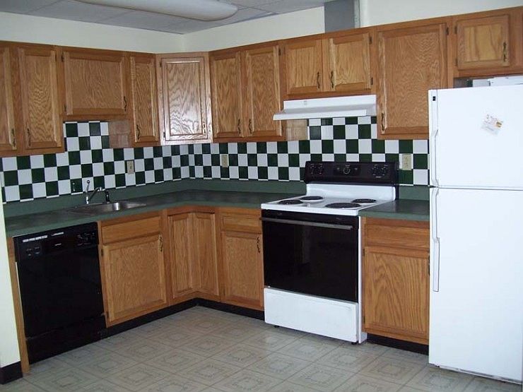 2nd image of 9 Elm St APT 3