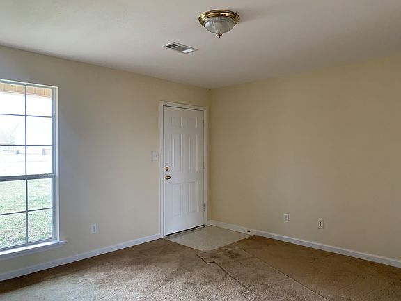 5th image of 2708 Red Haven Dr