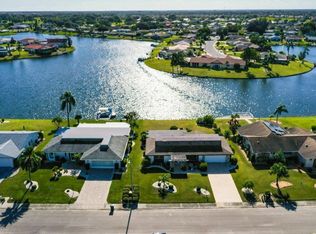 1606 New Bedford Dr, Sun City Center, FL 33573