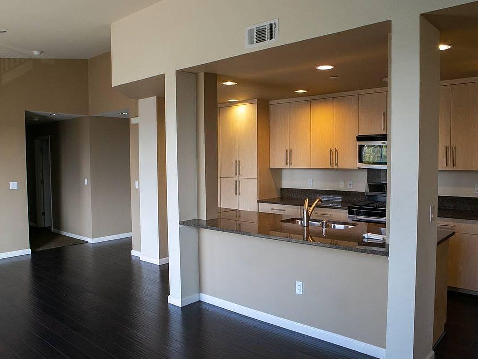 1st image of 1069 Saginaw Ter Unit 304