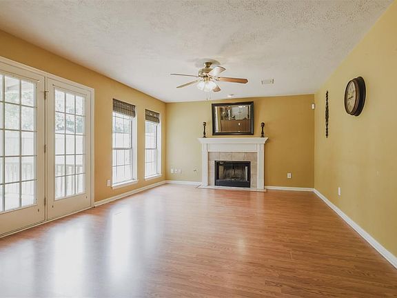 5th image of 15034 Red Cedar Bluff Ln