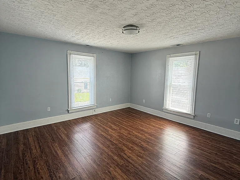 342 Glyndon Ave #B — Photo 10