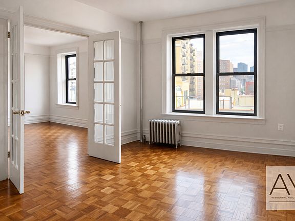2nd image of 285 Saint Johns Pl APT 1