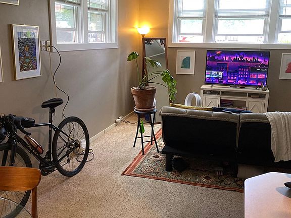 4th image of 119 W 33rd St APT 300