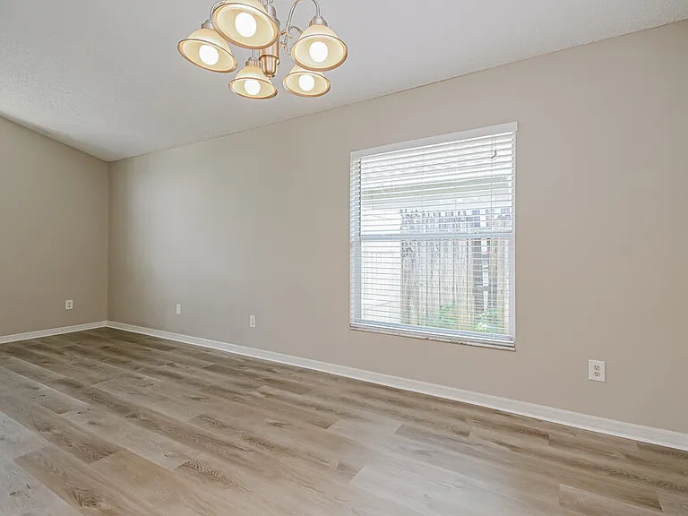 11528 Grazeley Ct — Photo 4
