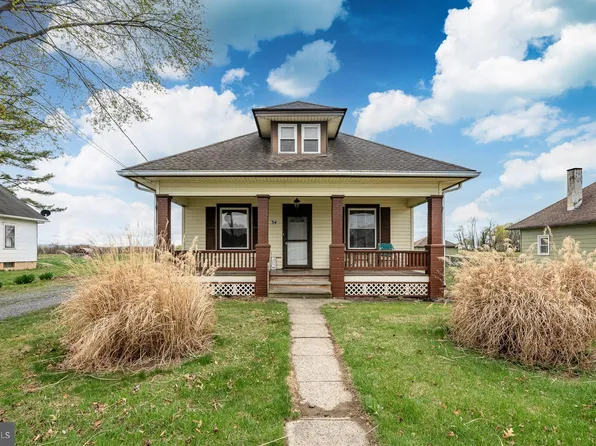 34 E Main St, Carlisle, PA 17015