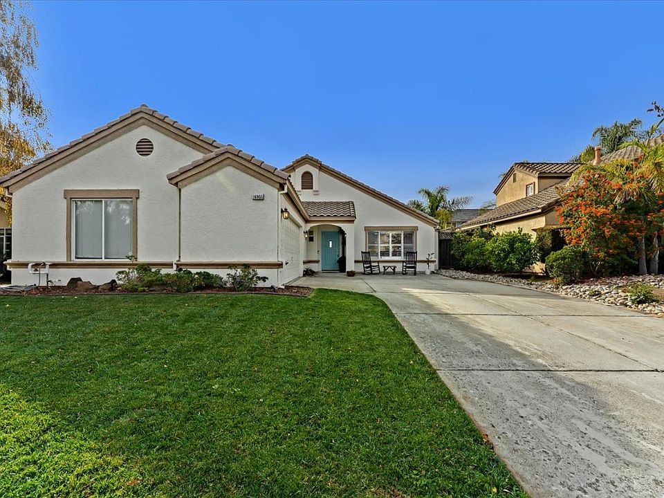 1st image of 16955 Pine Way