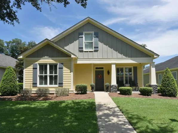 1638 Red Oak Ln, Albany, GA 31701