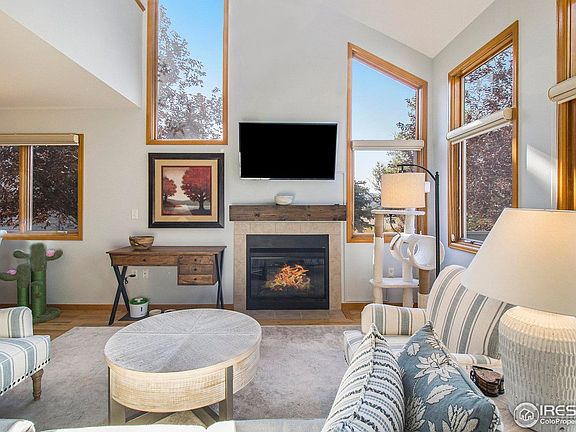 5th image of 1360 Raven Cir #A