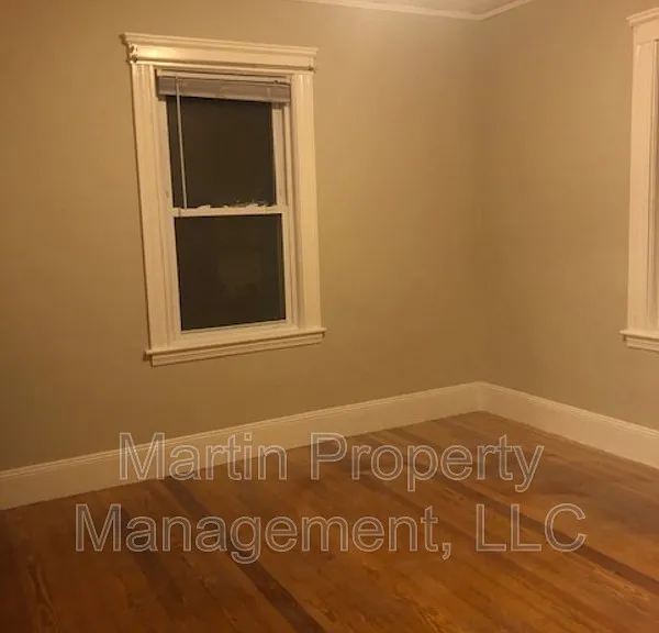 27 Grant Ave #1 — Photo 3