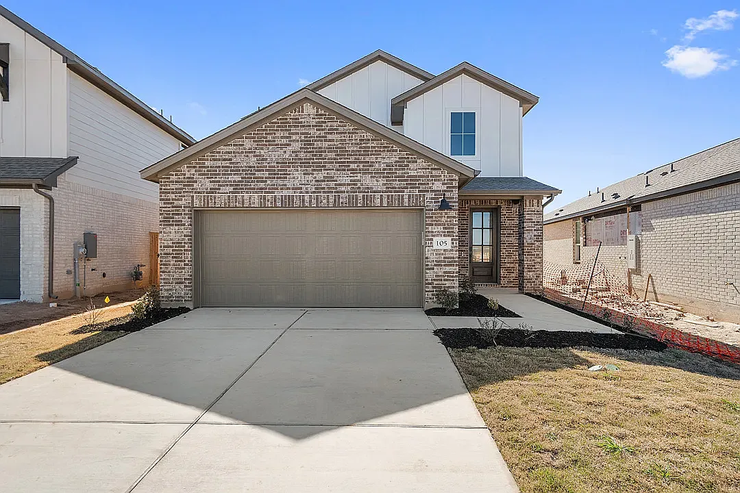 3 bed, 1951 sqft, $2,413 — Photo 3