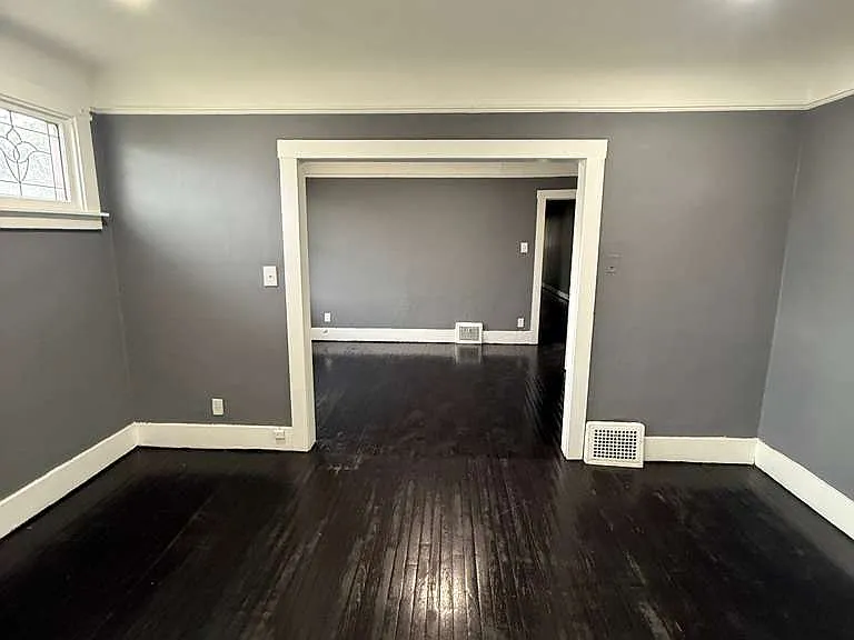 2676 Sturtevant St #3 — Photo 8