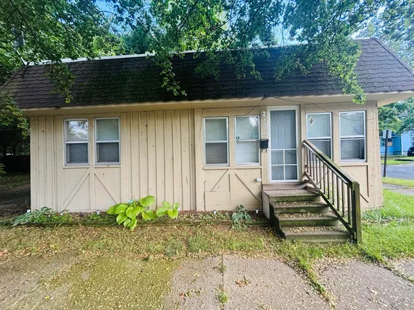 2001 Leroy St, Jackson, MI 49202