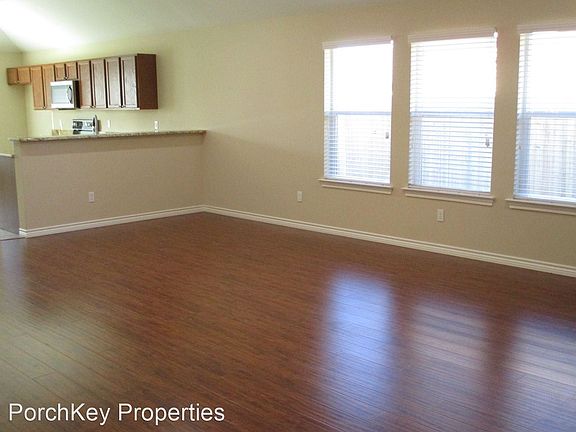 4th image of 3405 Taylor Dr