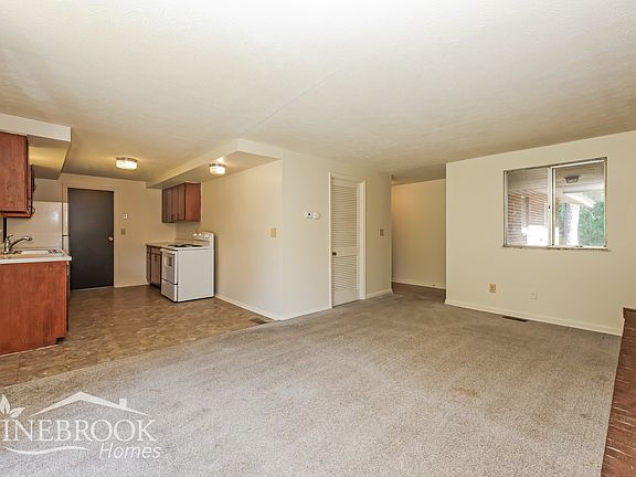 5th image of 6414 Larcomb Dr